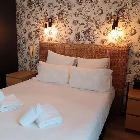 Du Chateau Hotel 2*