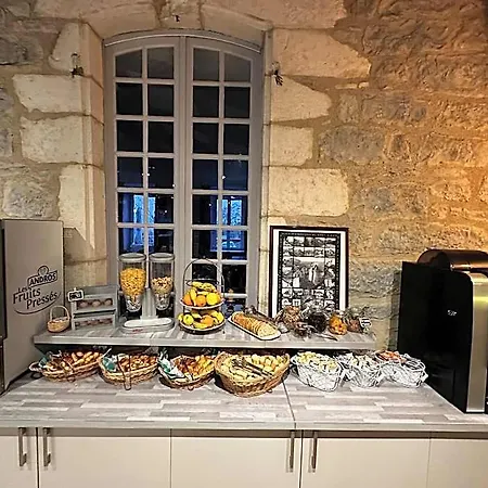 Du Chateau